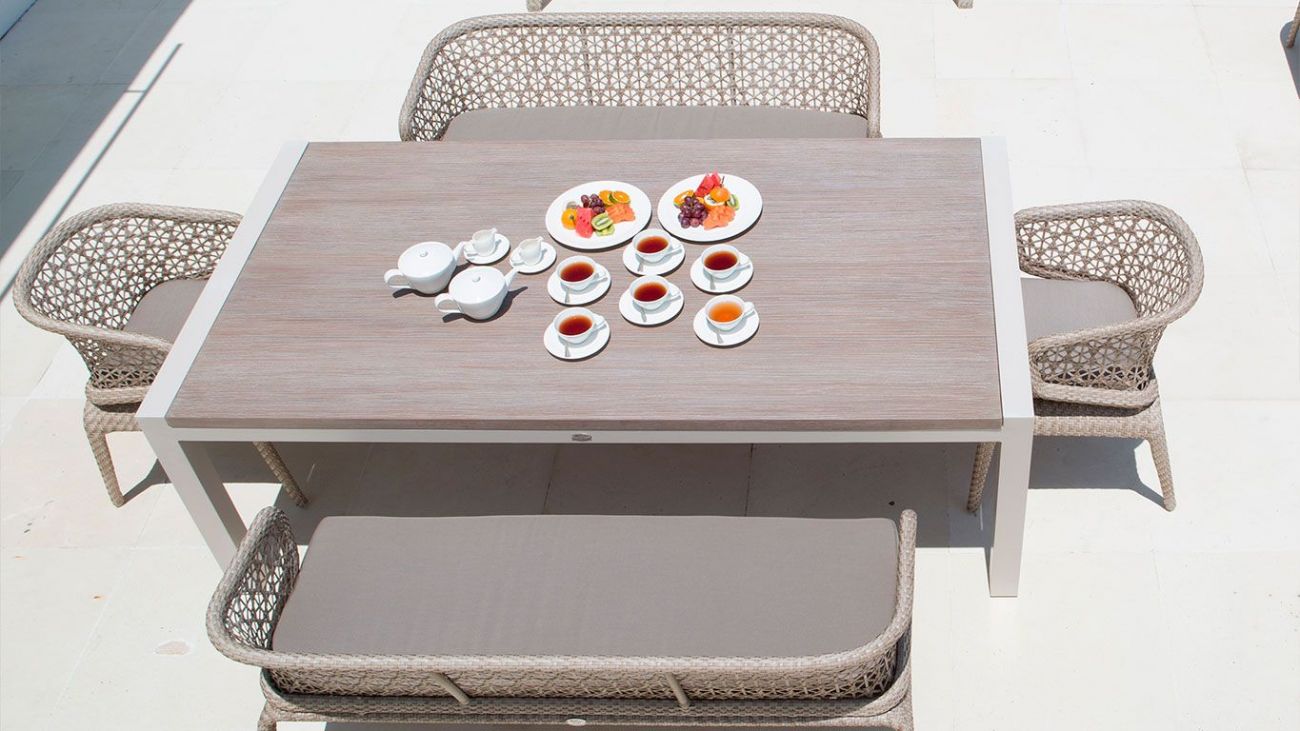 Banco Jantar Journey, Mesas de Jardim, feito à mão na indonésia. Resistente à abrasão altomsférica. Melhor qualidade existente para produtos de exterior. Mobiliário de Jardim de Luxo. Luxury Outdoor Furniture