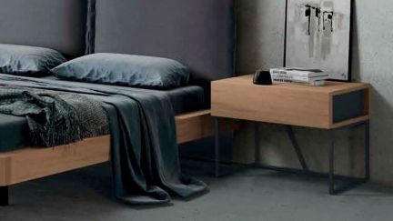 Mesa de Cabeceira D526