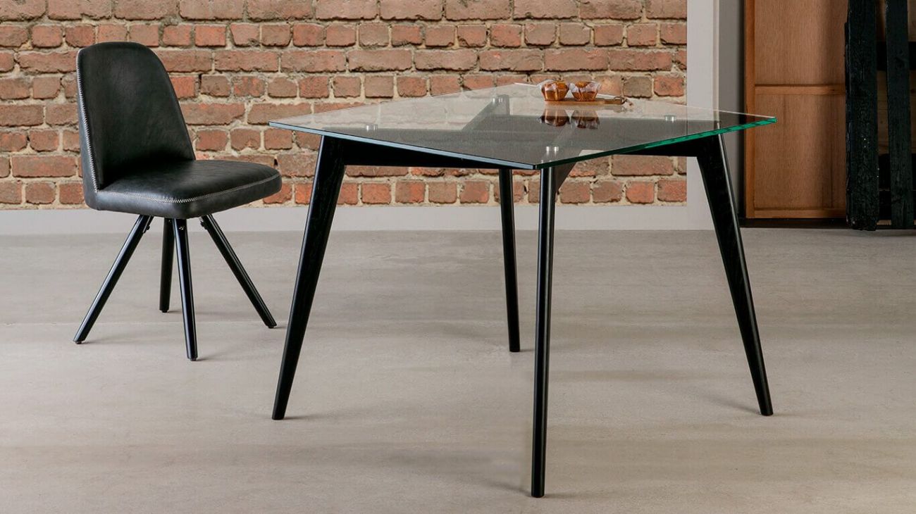 Mesa de Jantar Janis Quadrada Preta, Mobiliário Graça Interiores